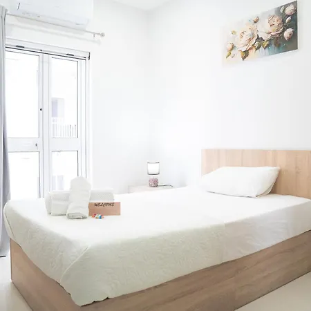 Brand New - 3 Bedrooms-prime Apartamento